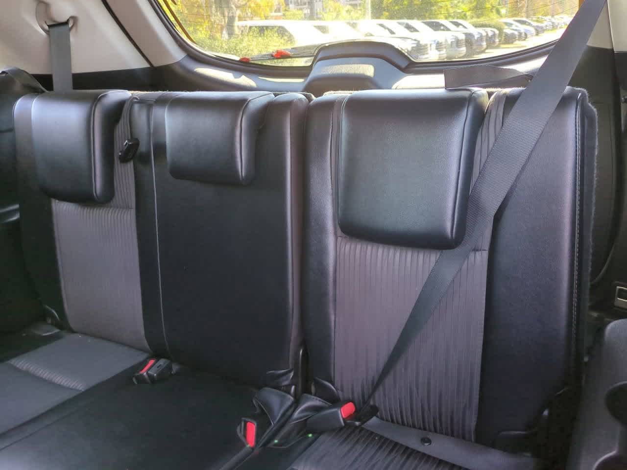 Thumbnail: 2019 Toyota Highlander - 12