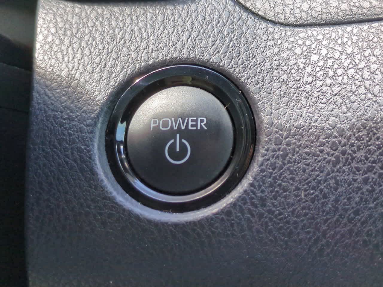 Thumbnail: 2025 Toyota Camry - 25