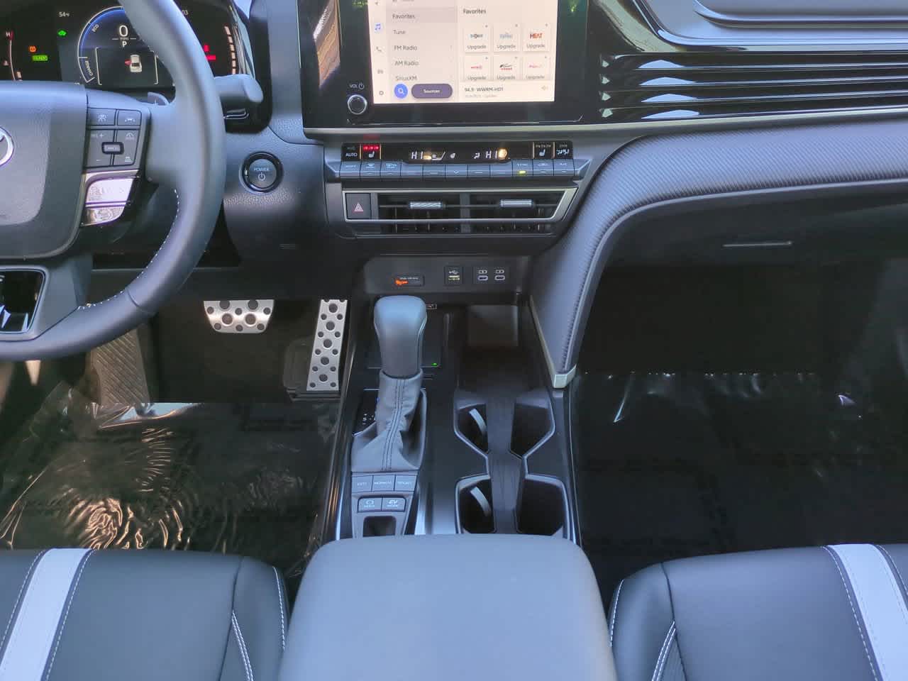 Thumbnail: 2025 Toyota Camry - 18