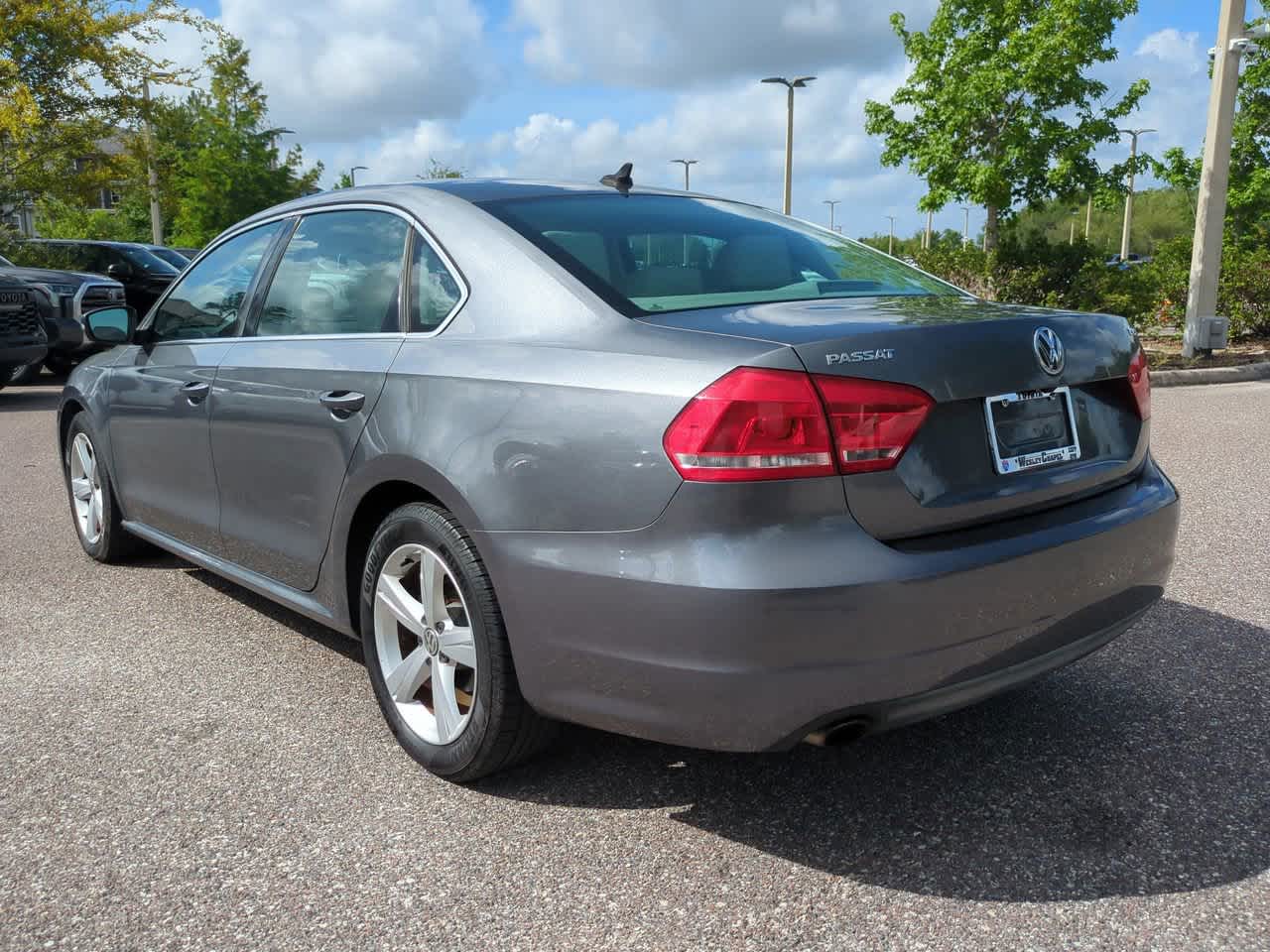 Thumbnail: 2014 Volkswagen Passat - 4