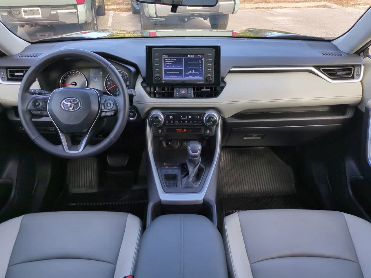 Thumbnail: 2022 Toyota RAV4 - 14