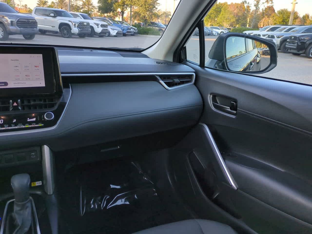 Thumbnail: 2023 Toyota Corolla Cross - 16