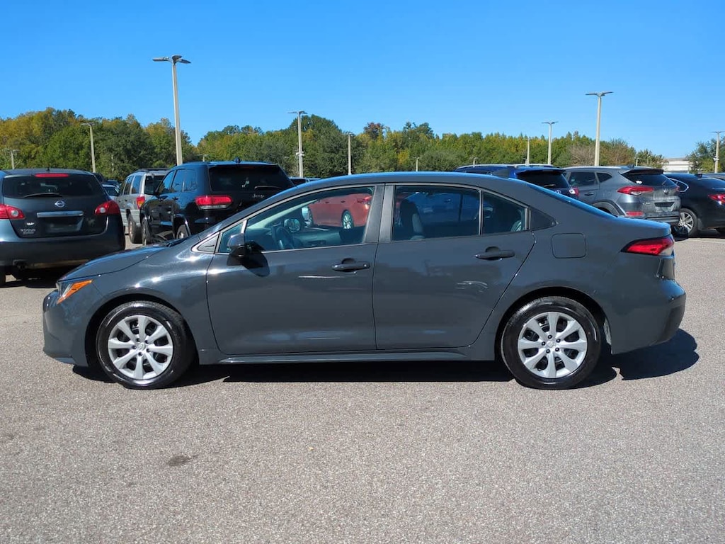 Used 2024 Toyota Corolla LE Sedan