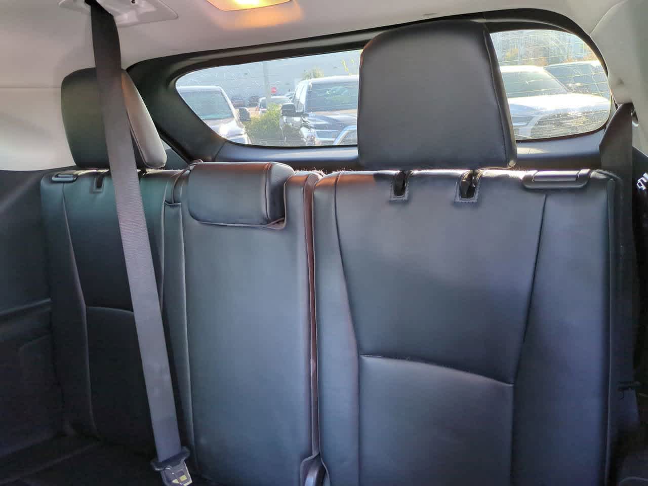 Thumbnail: 2023 Toyota Highlander - 13