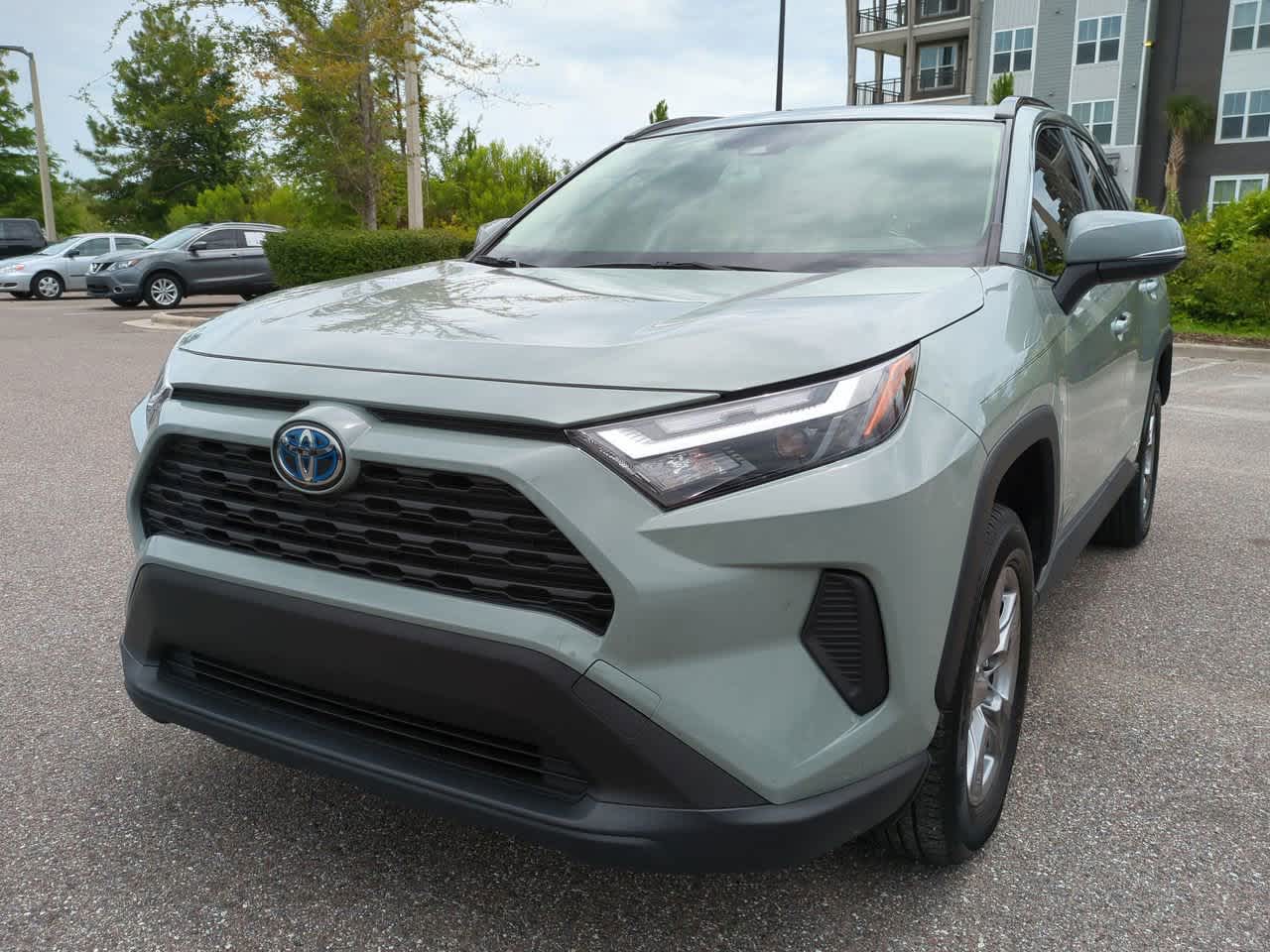 2023 Toyota RAV4 XLE 2