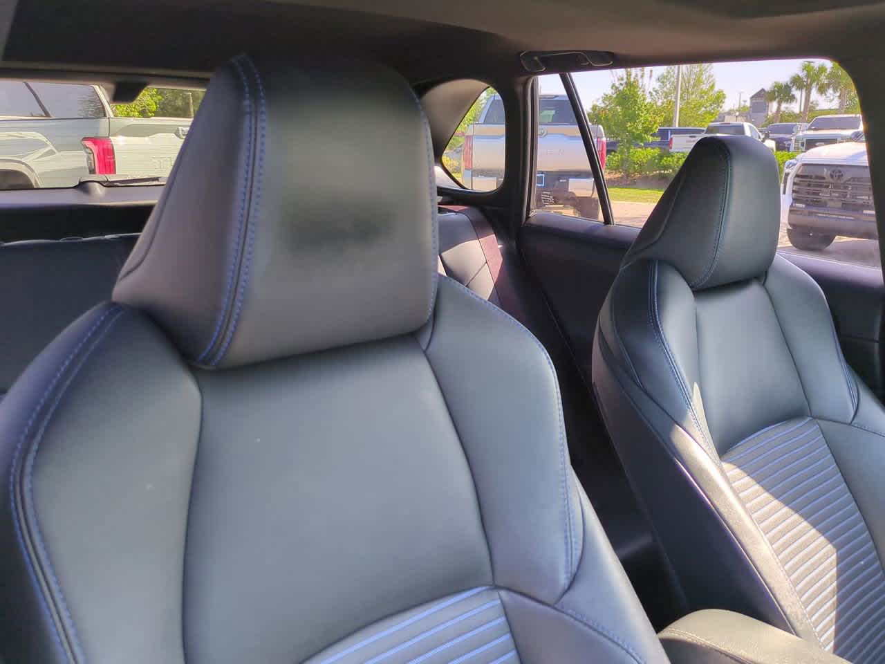 Thumbnail: 2019 Toyota RAV4 - 7
