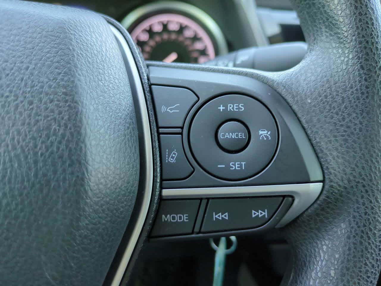 Thumbnail: 2021 Toyota Camry - 23