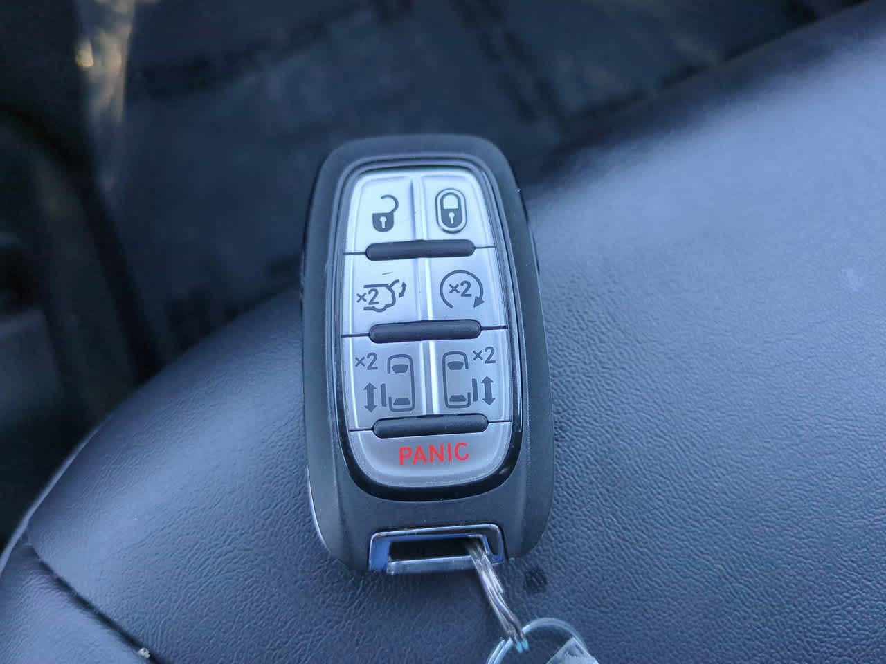 Thumbnail: 2025 Chrysler Pacifica - 28