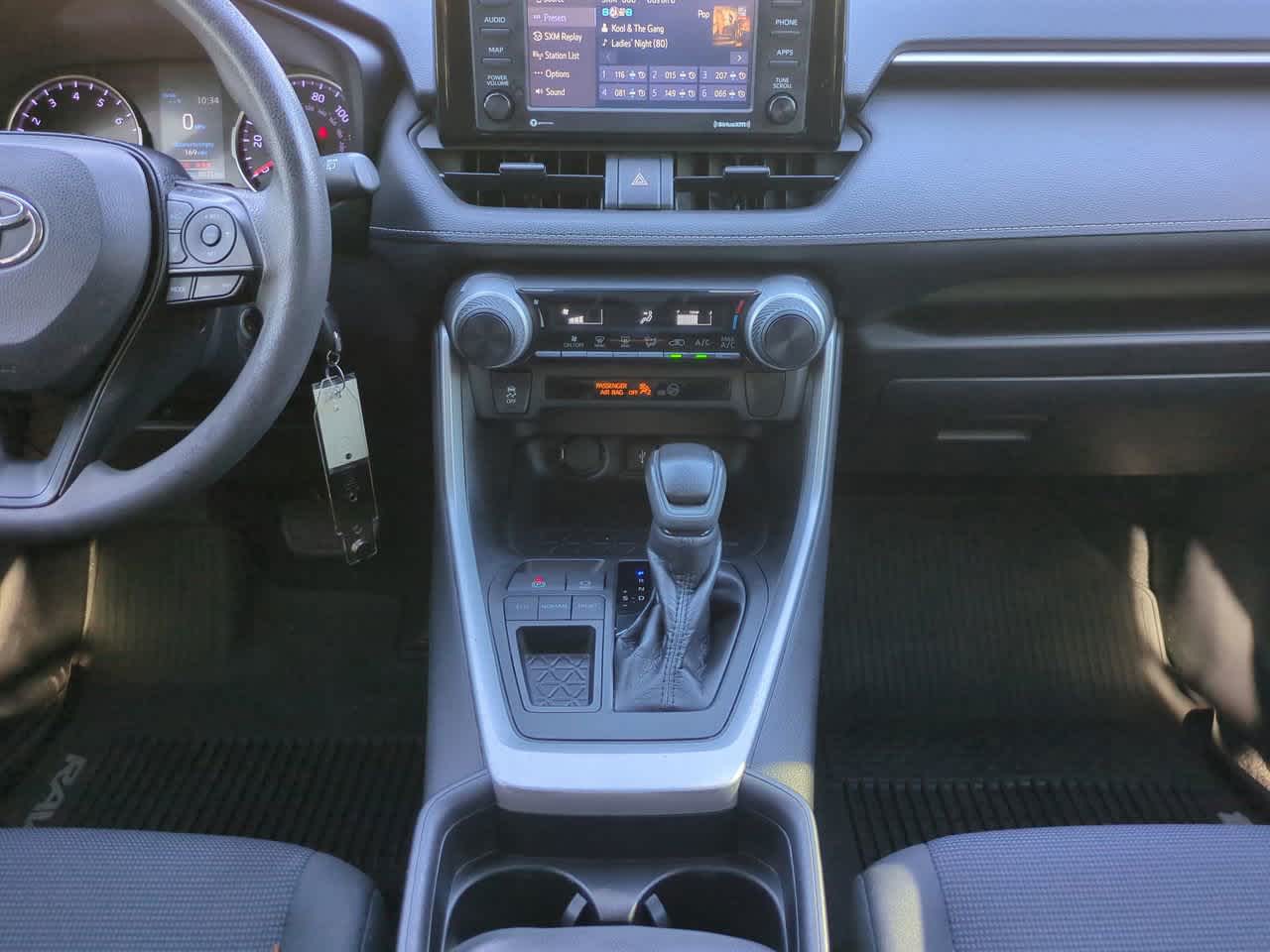 Thumbnail: 2020 Toyota RAV4 - 18