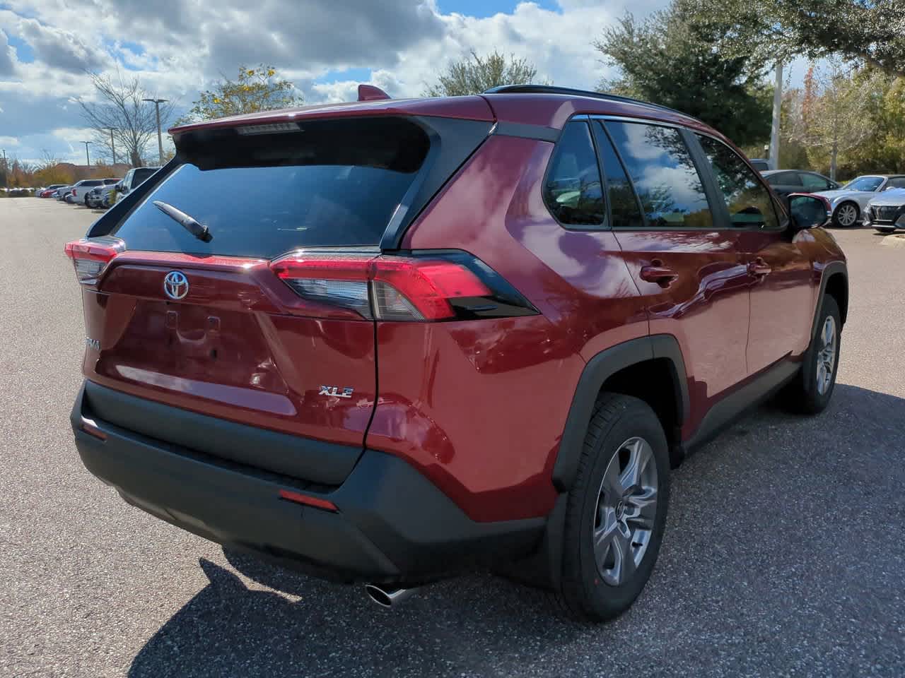 Thumbnail: 2025 Toyota RAV4 - 6