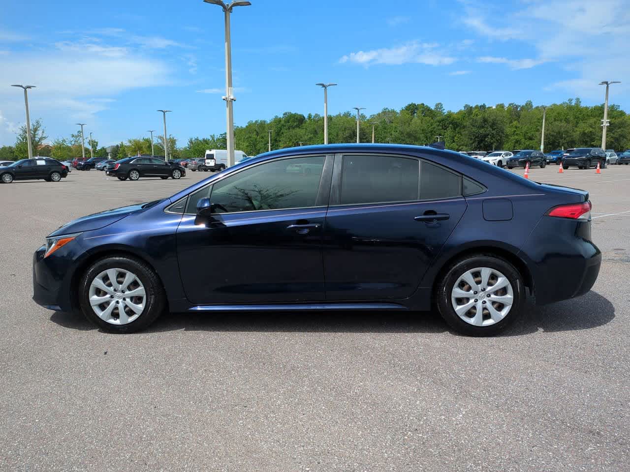 2022 Toyota Corolla LE 3