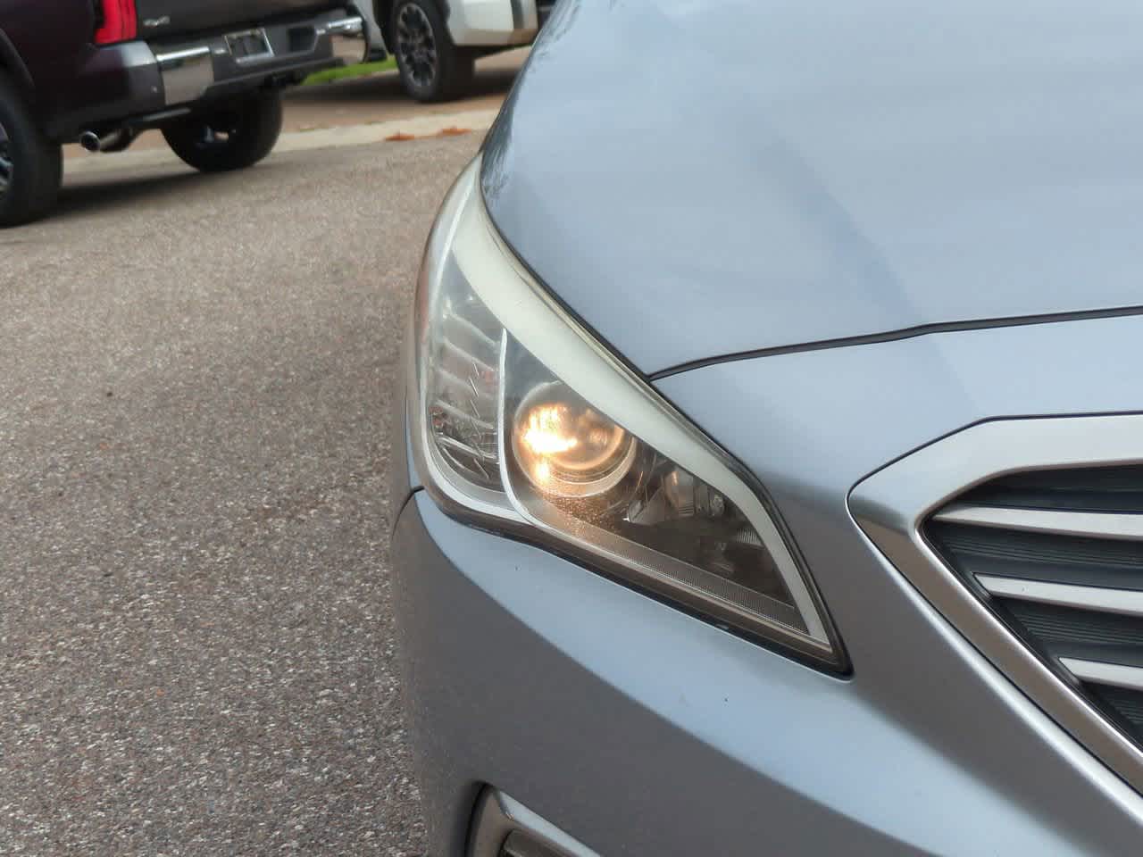 Thumbnail: 2015 Hyundai Sonata - 10