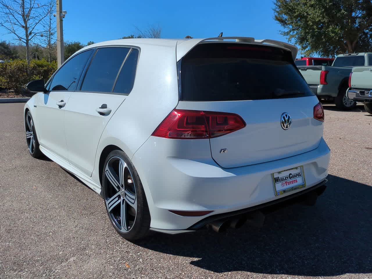 Thumbnail: 2016 Volkswagen Golf - 4