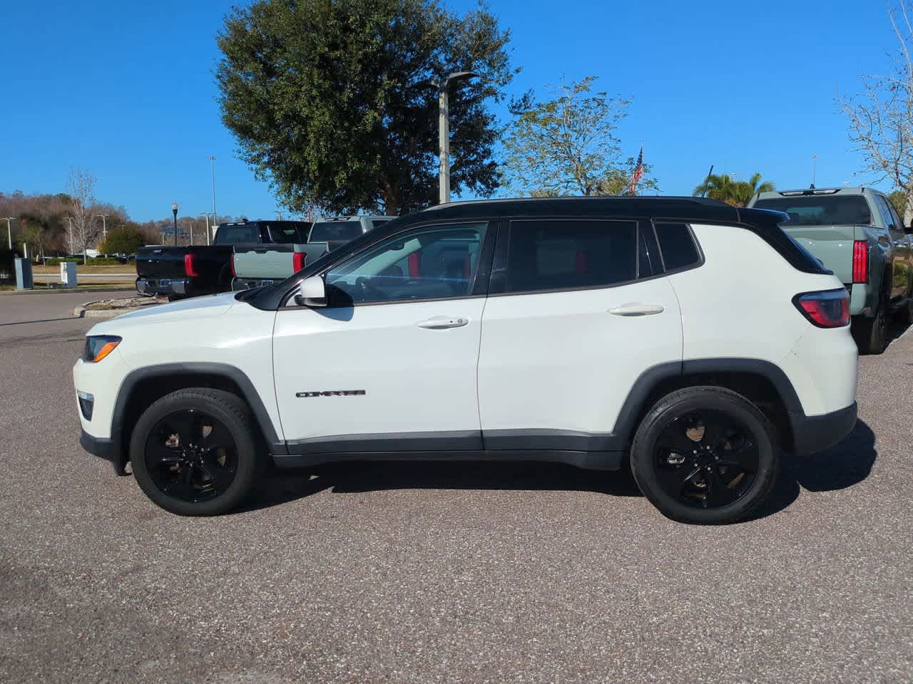 Thumbnail: 2018 Jeep Compass - 3