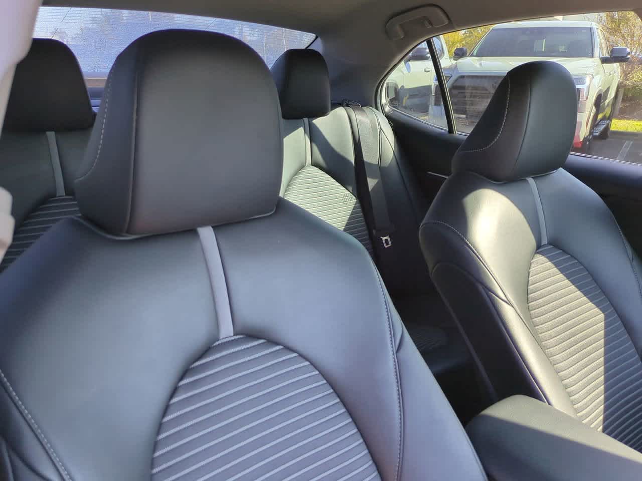 Thumbnail: 2022 Toyota Camry - 7