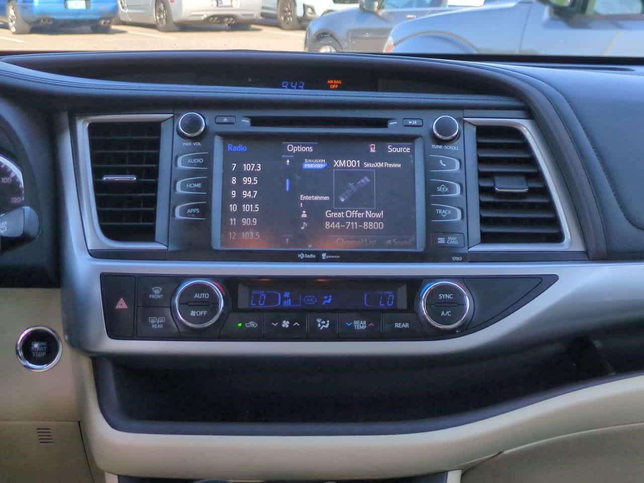 Thumbnail: 2015 Toyota Highlander - 17