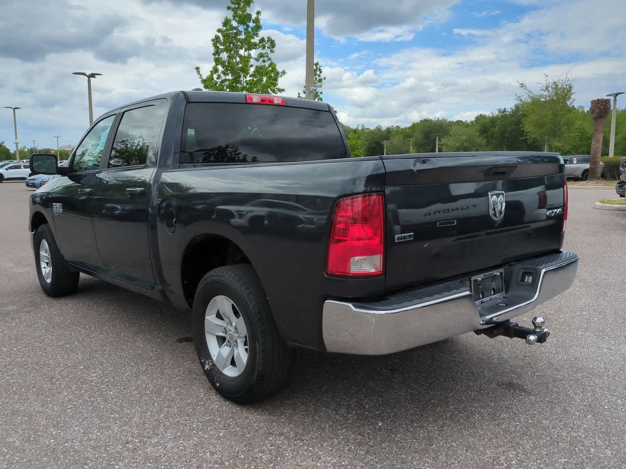 Thumbnail: 2021 RAM 1500 Classic - 4