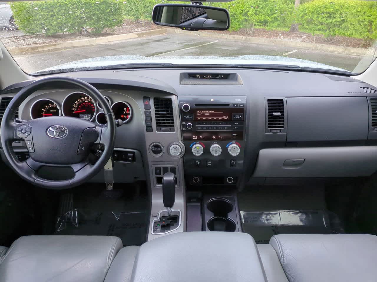2010 Toyota Tundra Limited 14