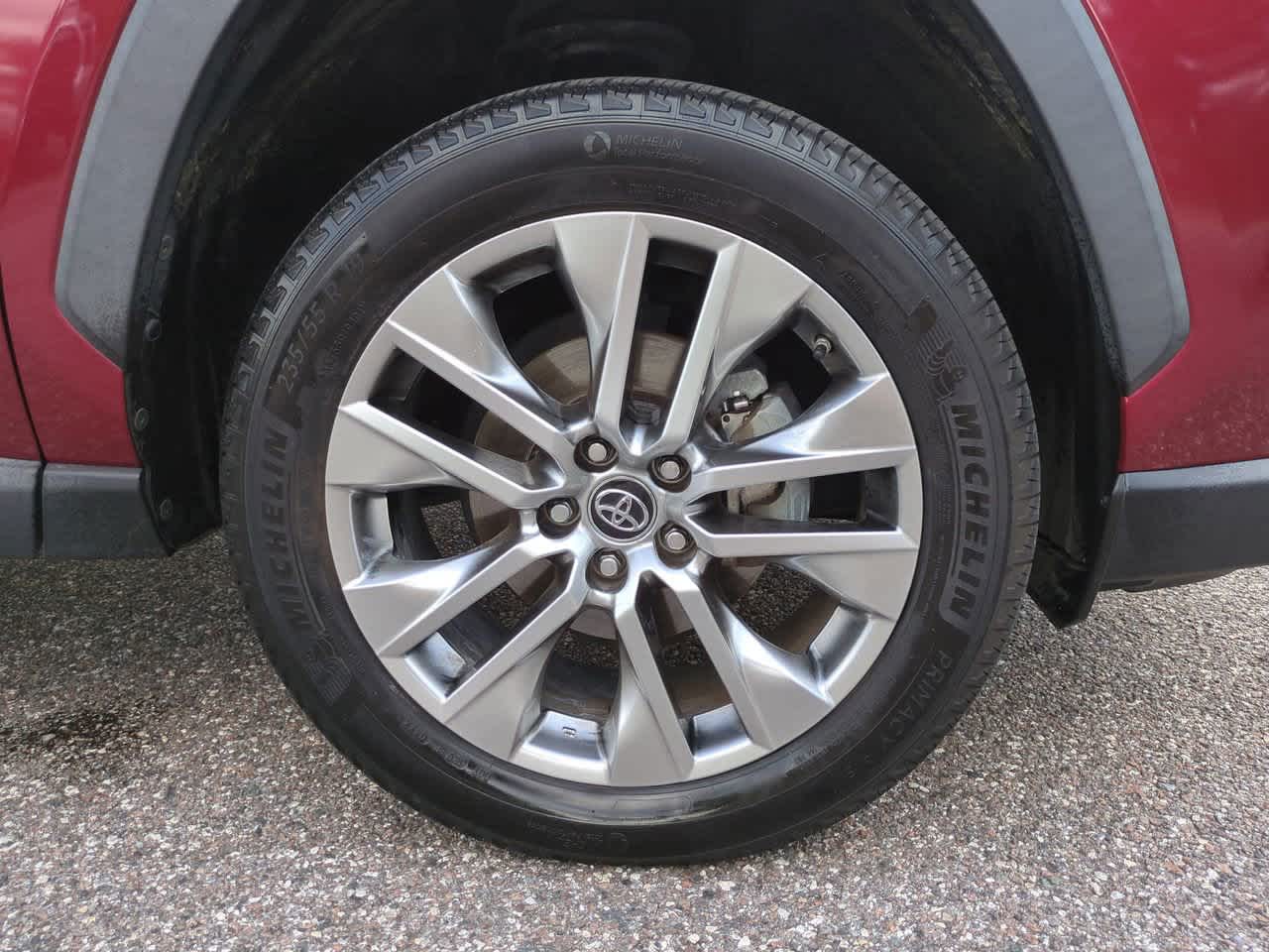 Thumbnail: 2019 Toyota RAV4 - 11