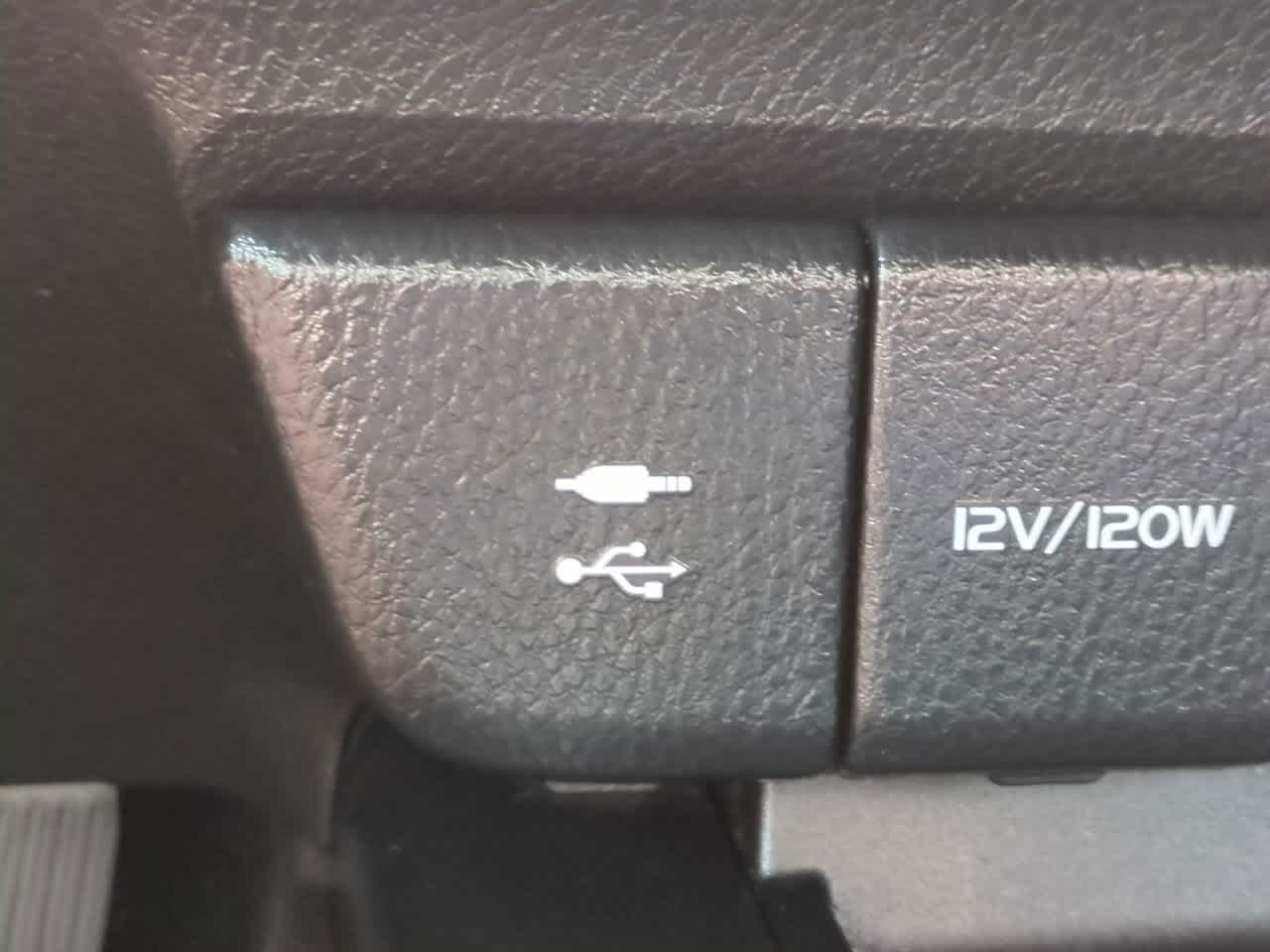 Thumbnail: 2018 Toyota Camry - 21