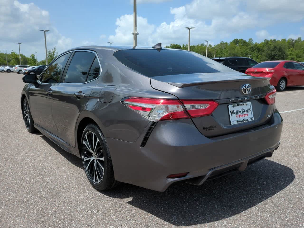 2020 Toyota Camry SE 4
