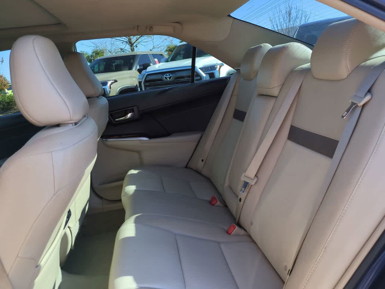 Thumbnail: 2014 Toyota Camry - 12