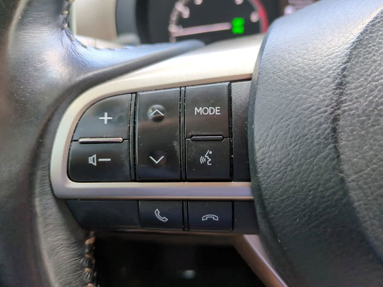 Thumbnail: 2020 Lexus GX - 26