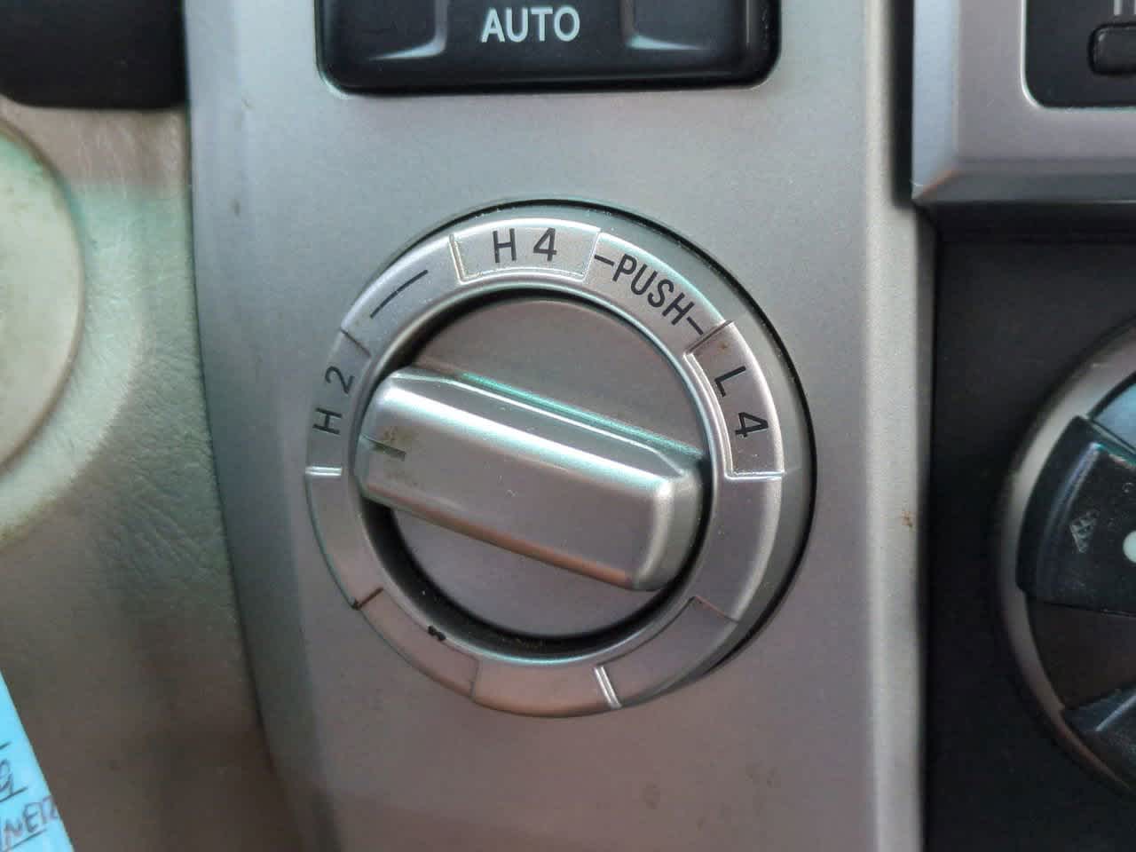 Thumbnail: 2004 Toyota 4Runner - 20