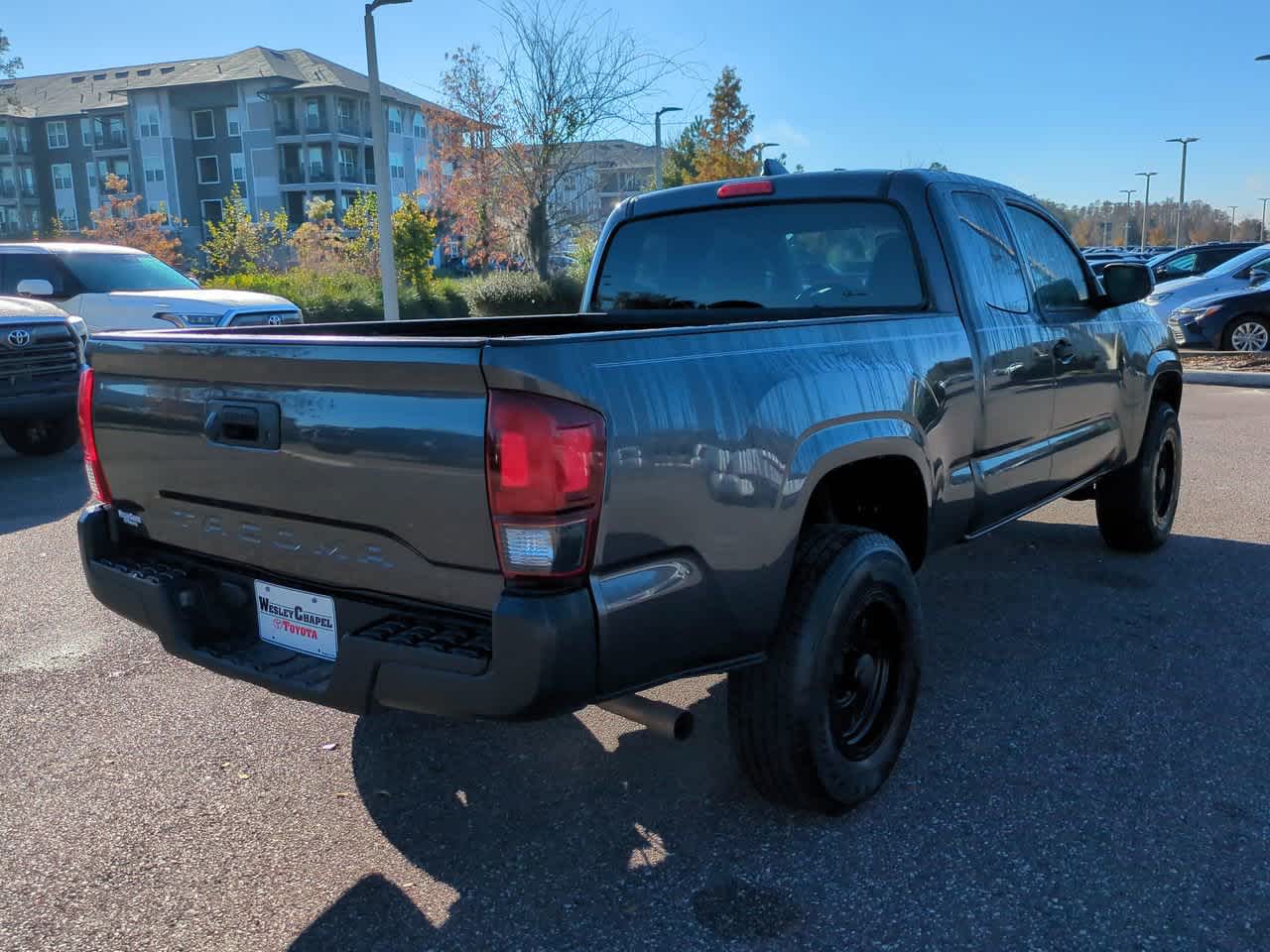 Thumbnail: 2020 Toyota Tacoma - 6