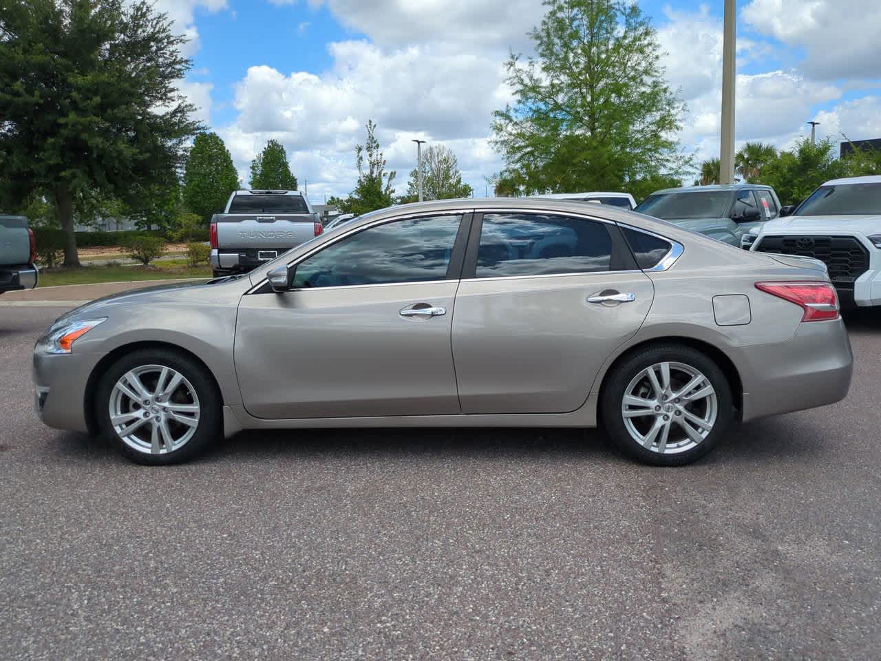 Thumbnail: 2013 Nissan Altima - 3