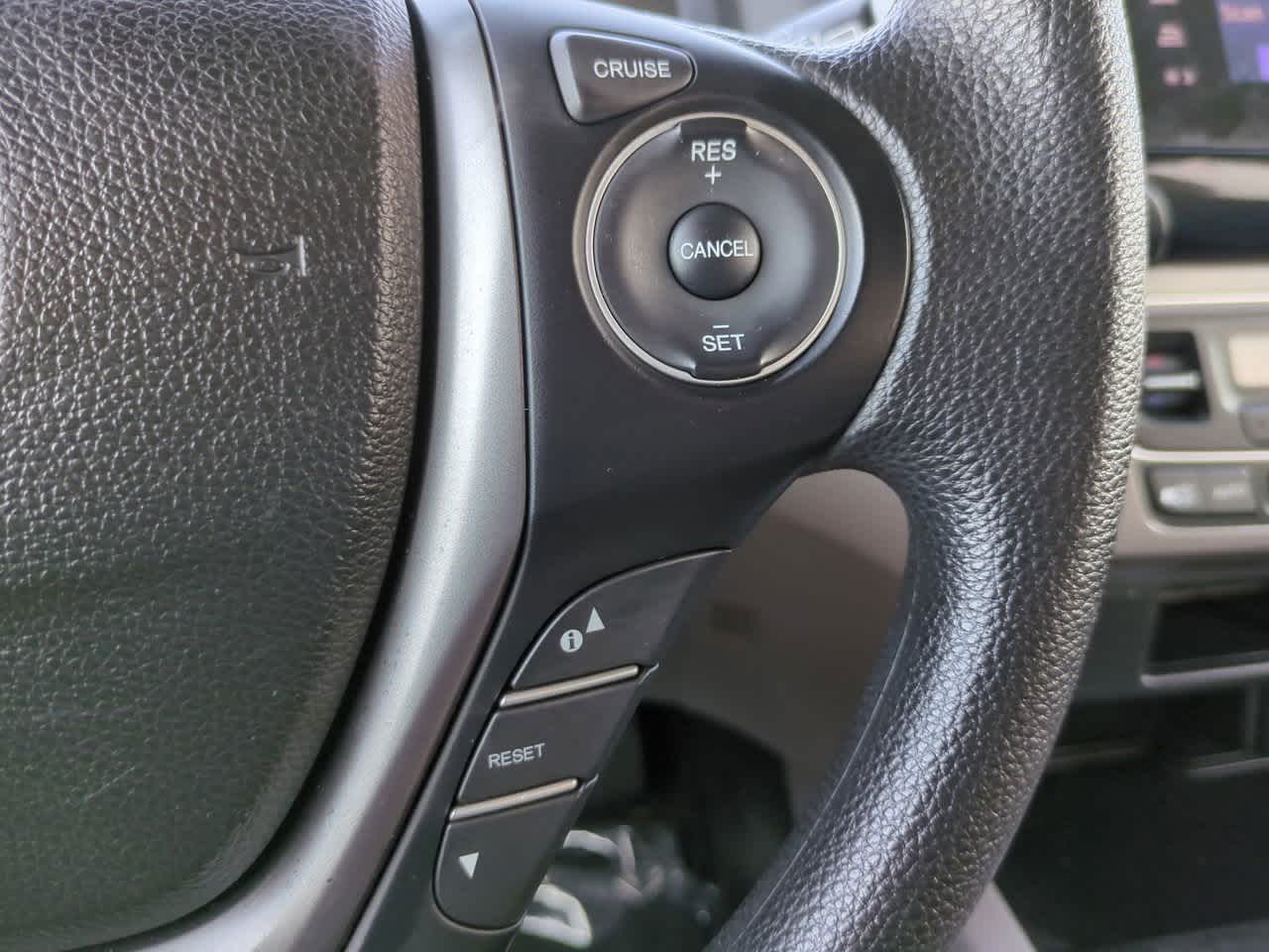 Thumbnail: 2016 Honda Pilot - 24