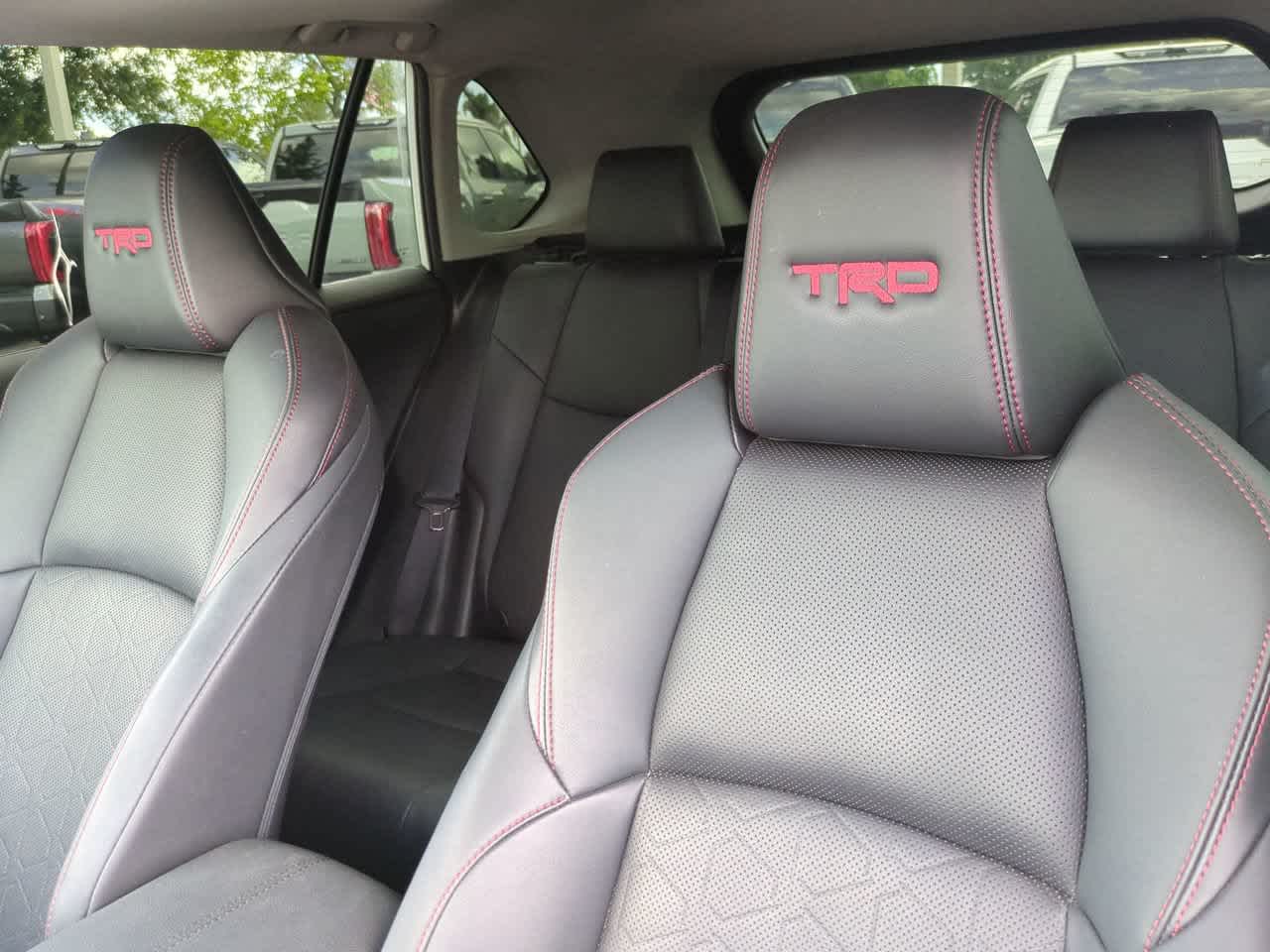 Thumbnail: 2020 Toyota RAV4 - 8