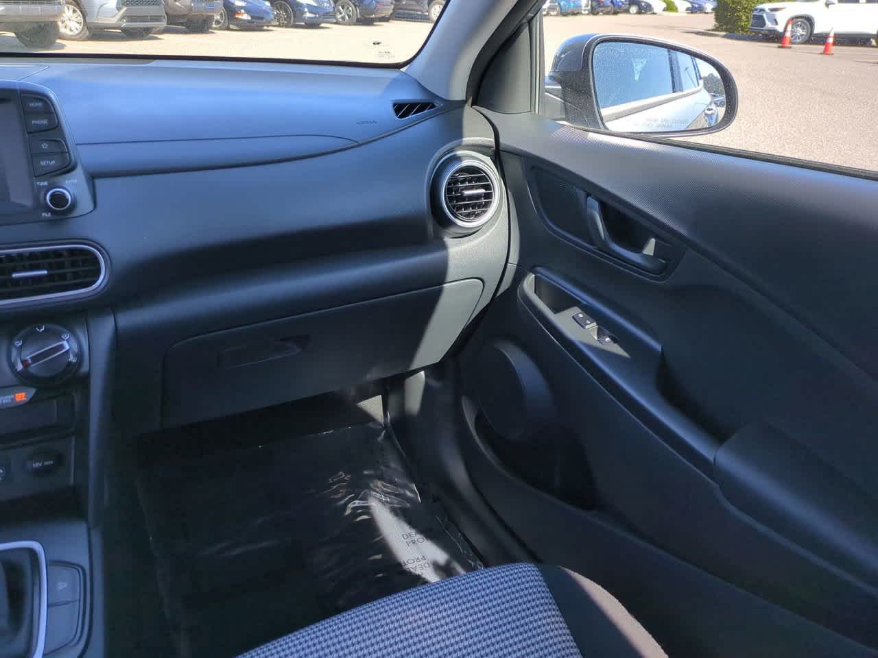 Thumbnail: 2021 Hyundai Kona - 16