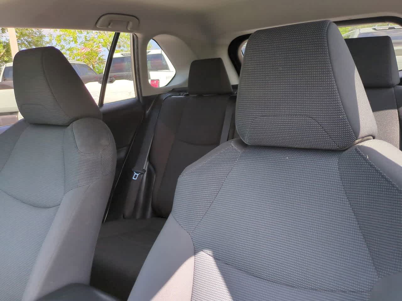 Thumbnail: 2021 Toyota RAV4 - 8