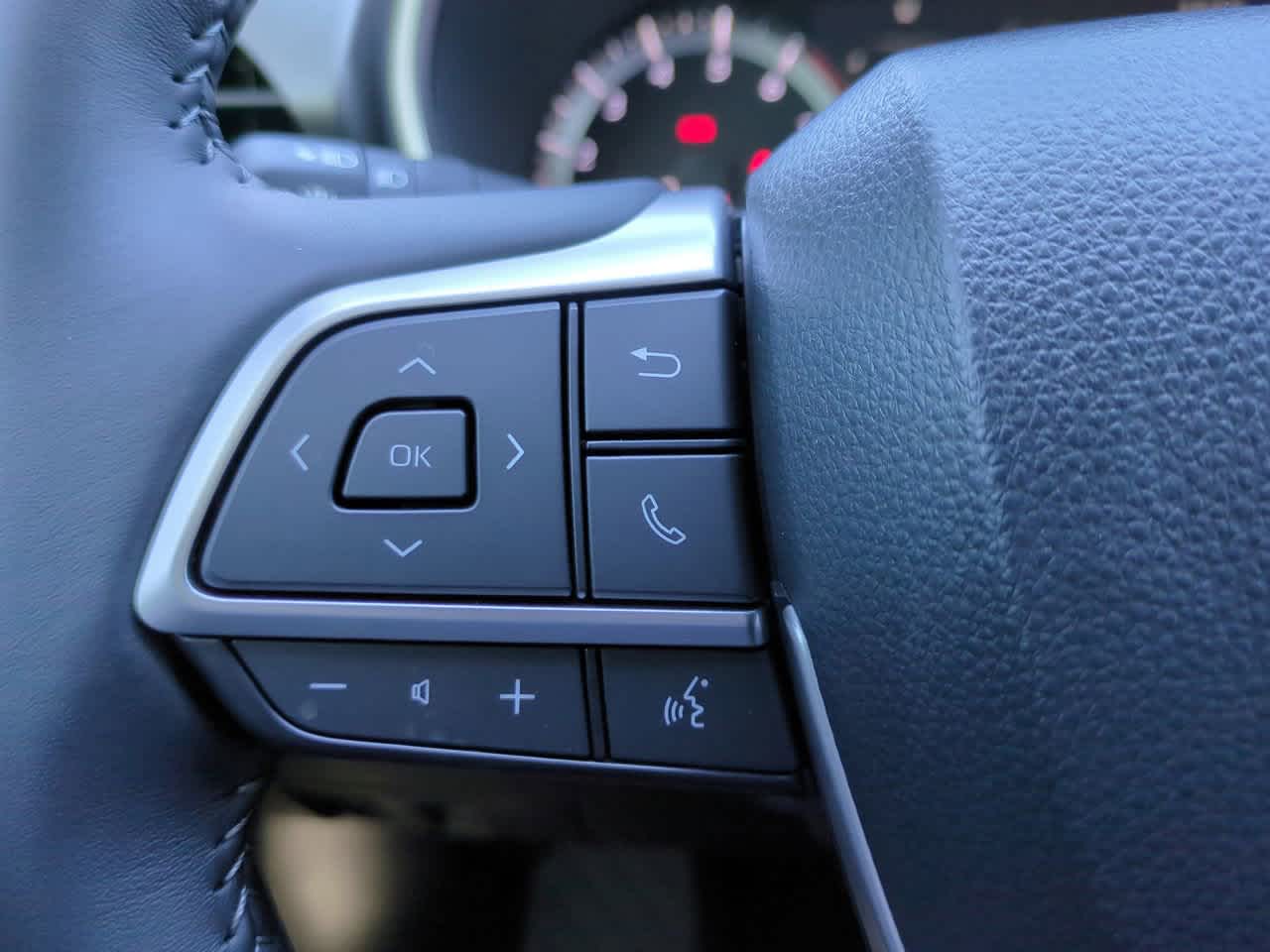 Thumbnail: 2026 Toyota Highlander - 25