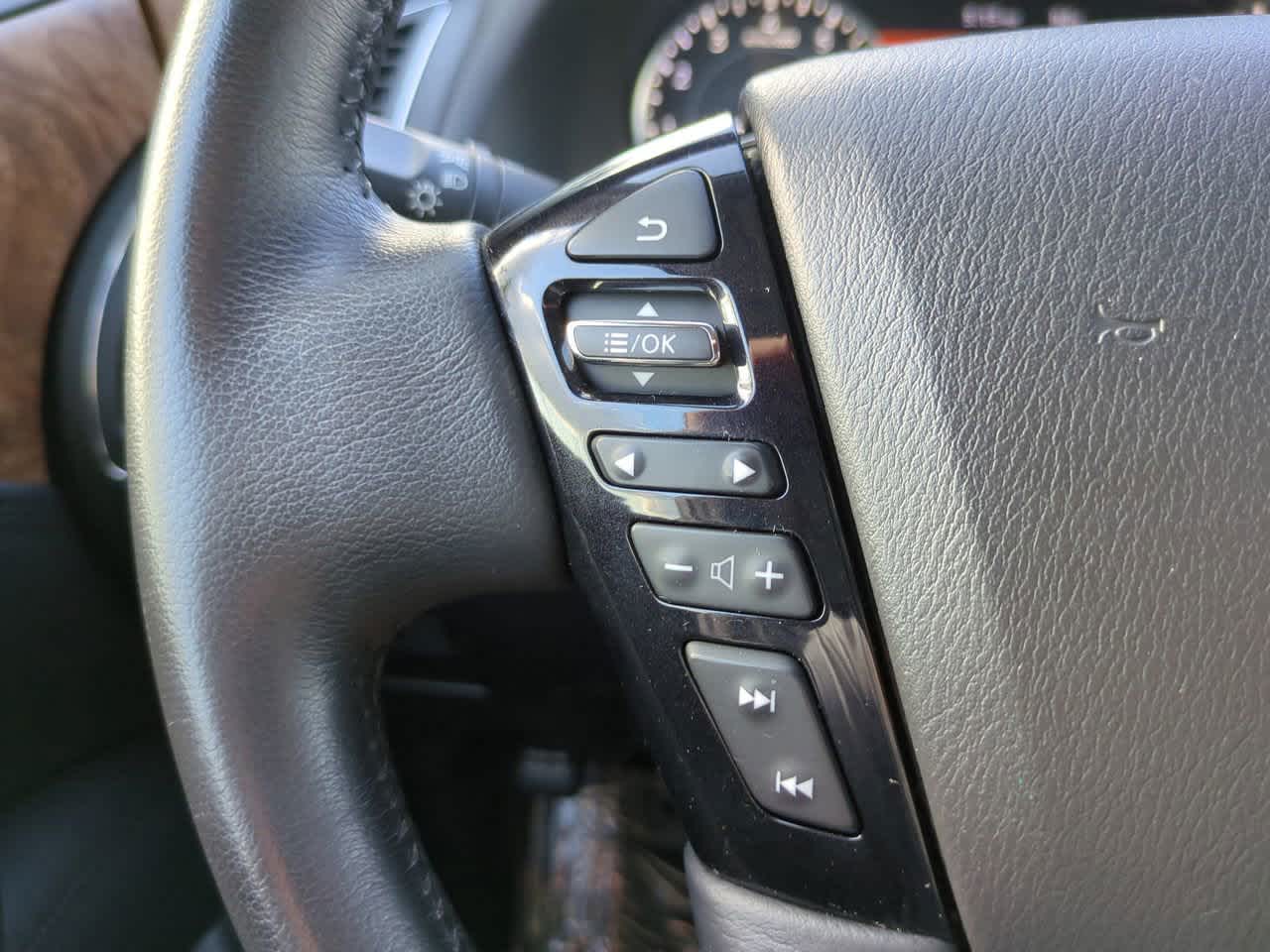 Thumbnail: 2022 Nissan Armada - 24