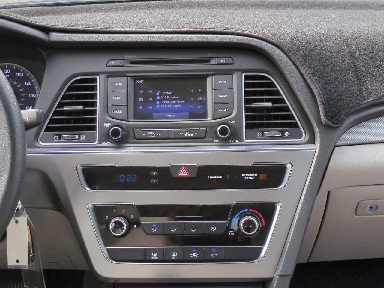 Thumbnail: 2015 Hyundai Sonata - 17