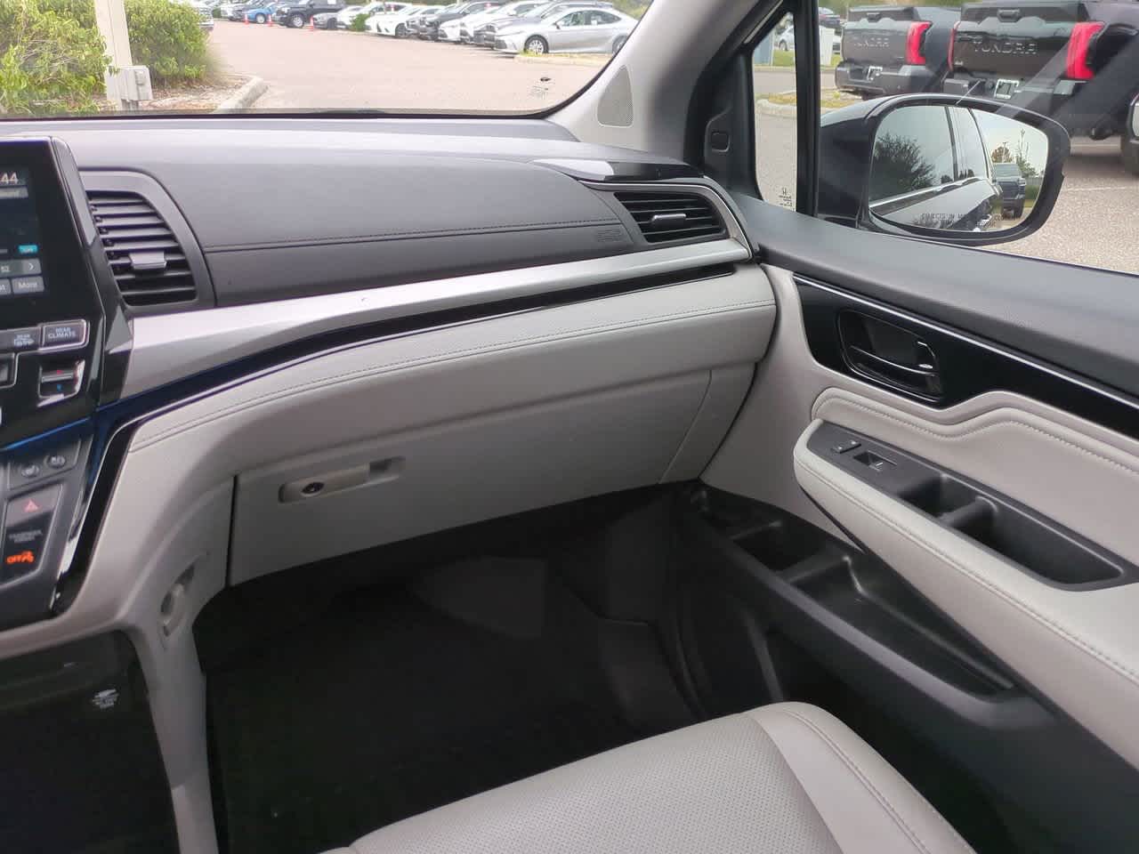 Thumbnail: 2019 Honda Odyssey - 17