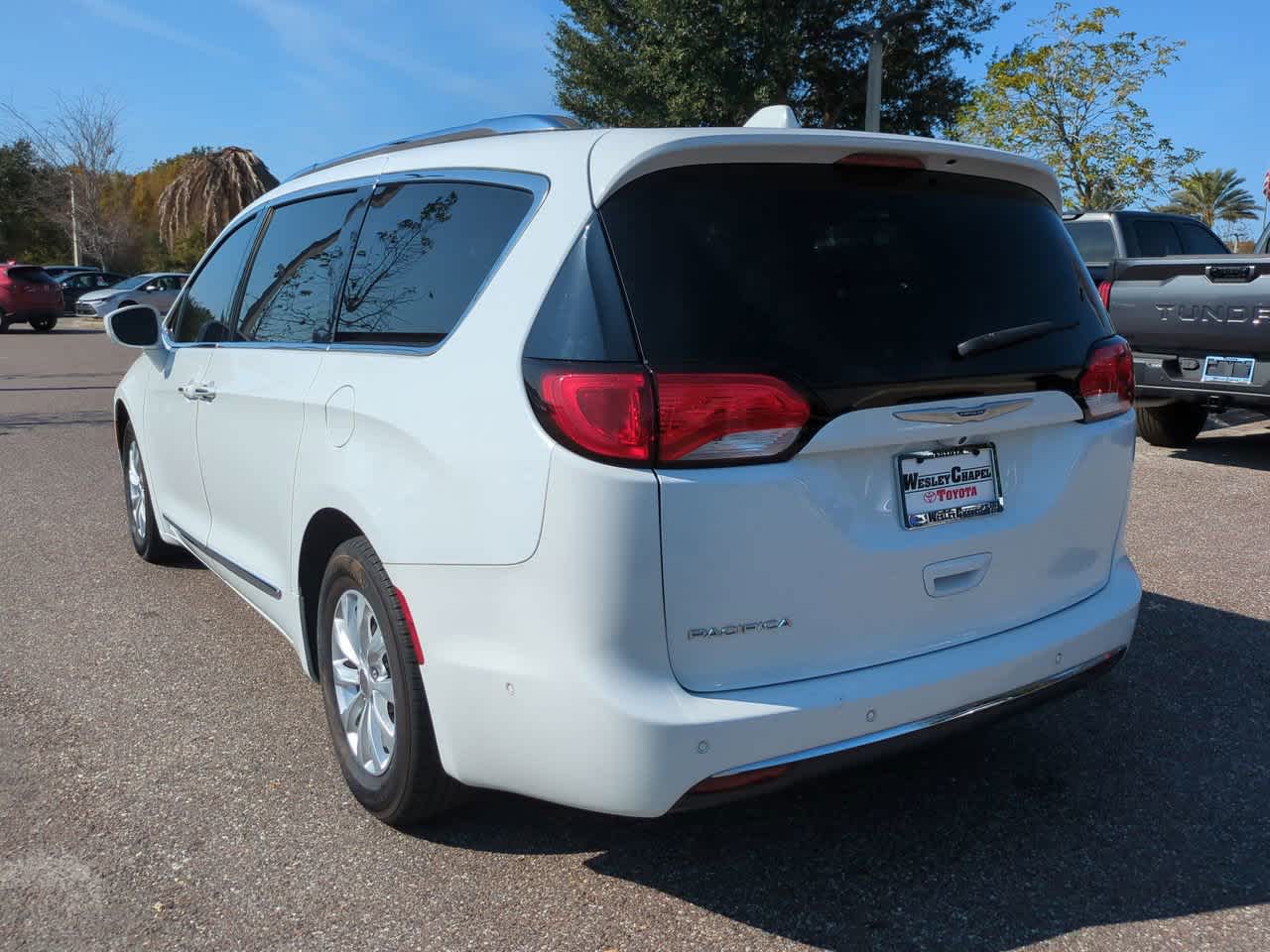 Thumbnail: 2018 Chrysler Pacifica - 4