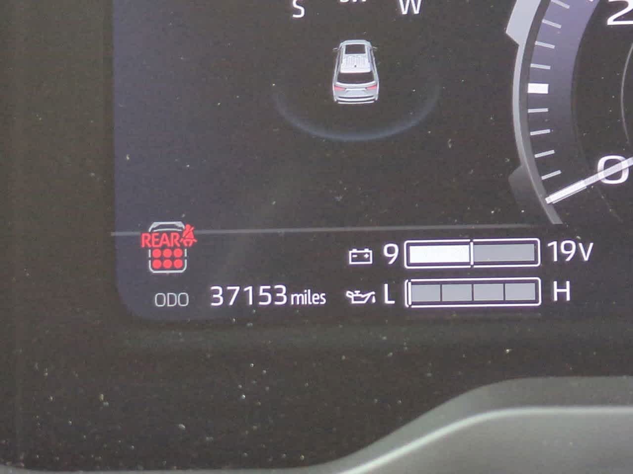 Thumbnail: 2023 Toyota Sequoia - 27