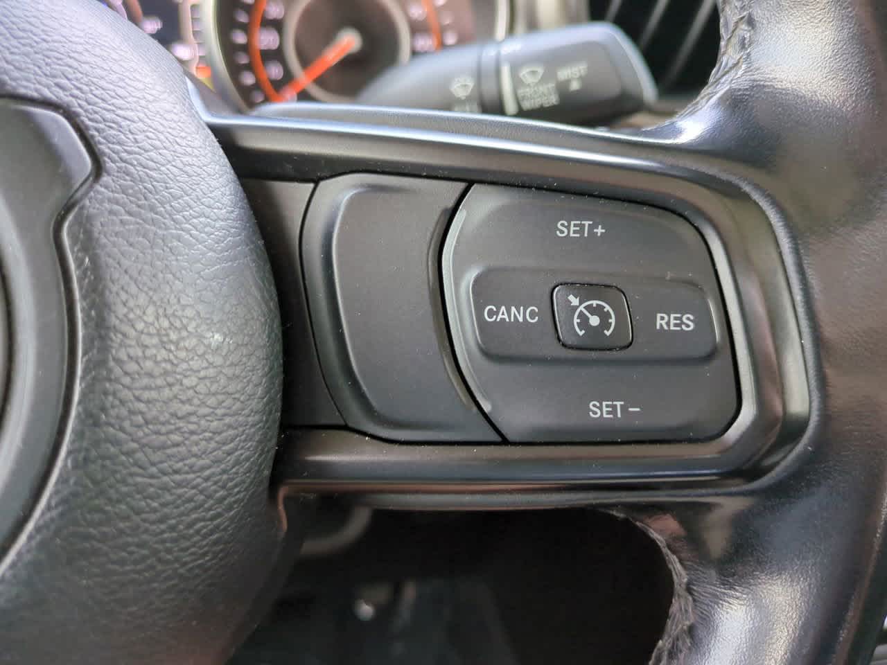 Thumbnail: 2020 Jeep Gladiator - 24