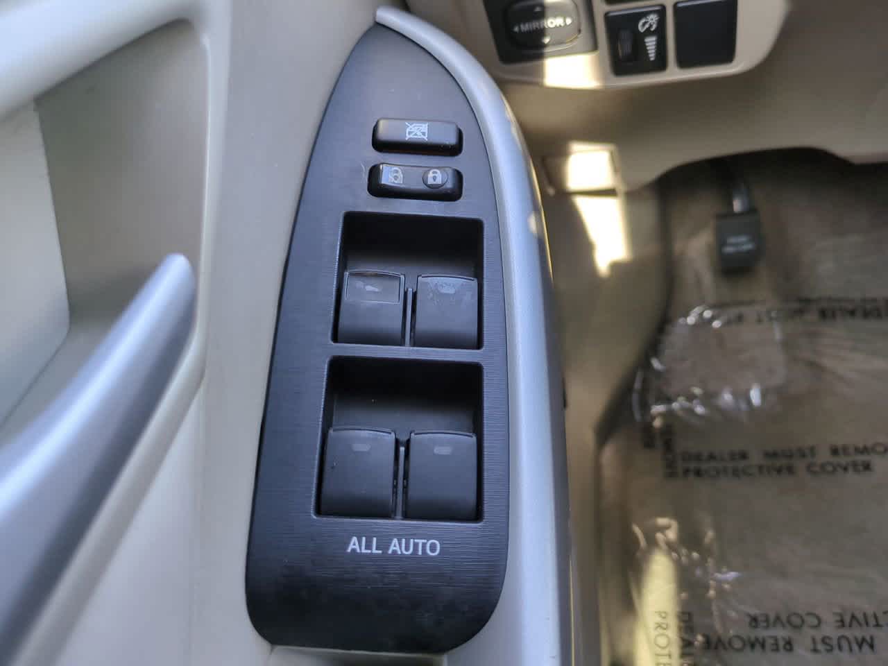 Thumbnail: 2010 Toyota Prius - 22