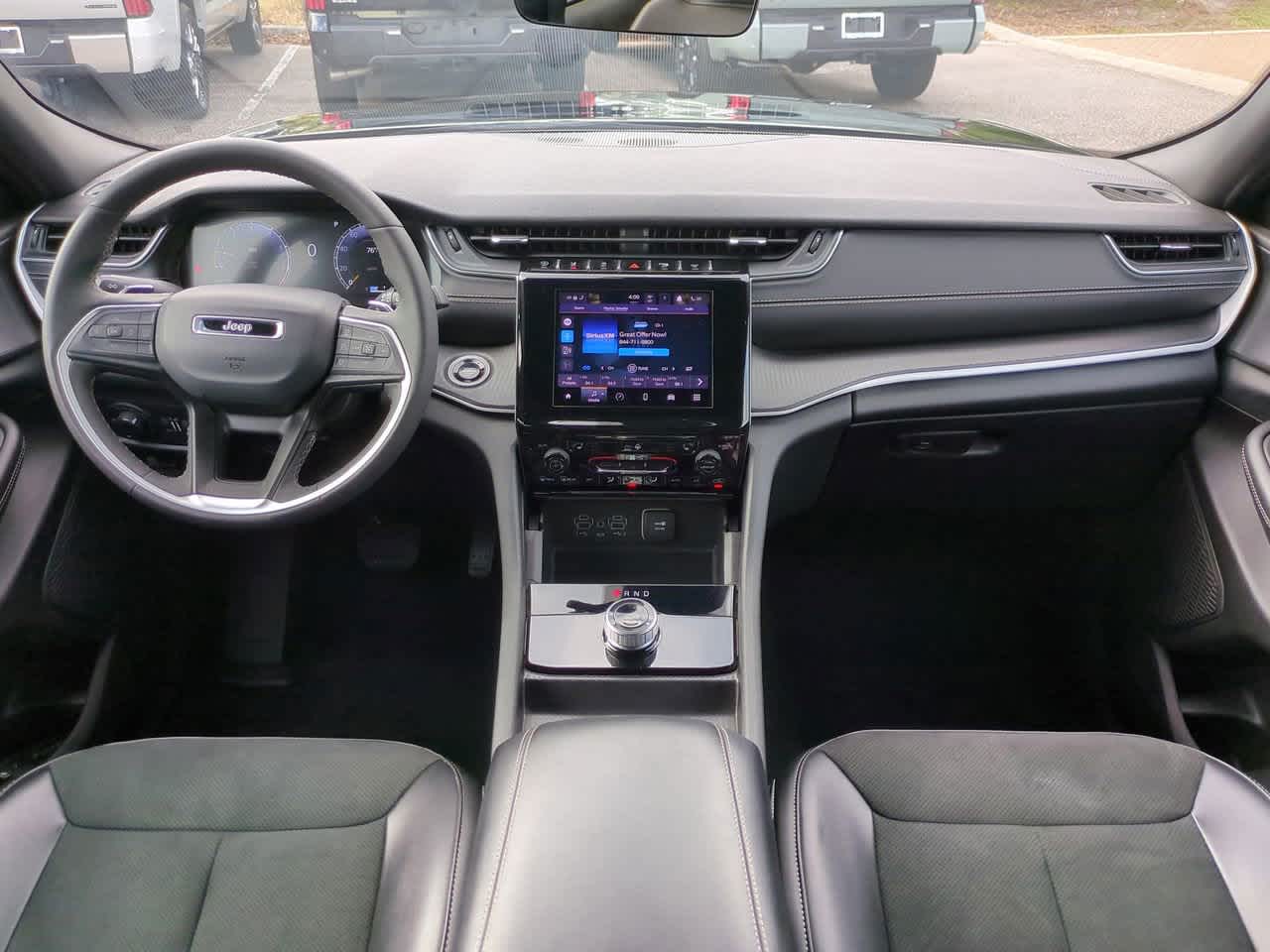 Thumbnail: 2025 Jeep Grand Cherokee - 14