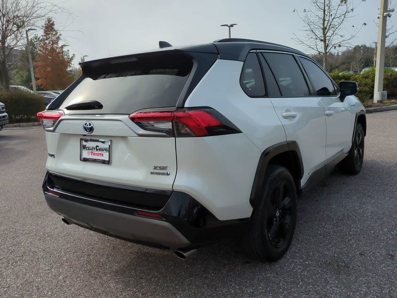 Thumbnail: 2020 Toyota RAV4 - 6