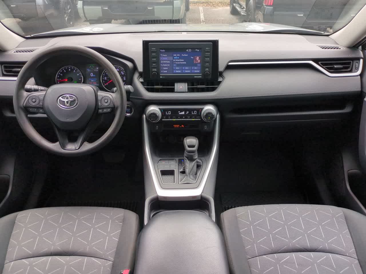 Thumbnail: 2021 Toyota RAV4 - 14