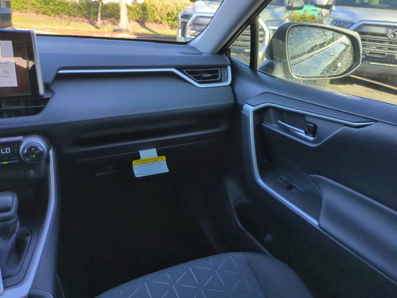 Thumbnail: 2025 Toyota RAV4 - 16