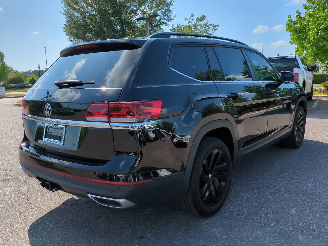 Thumbnail: 2022 Volkswagen Atlas - 6
