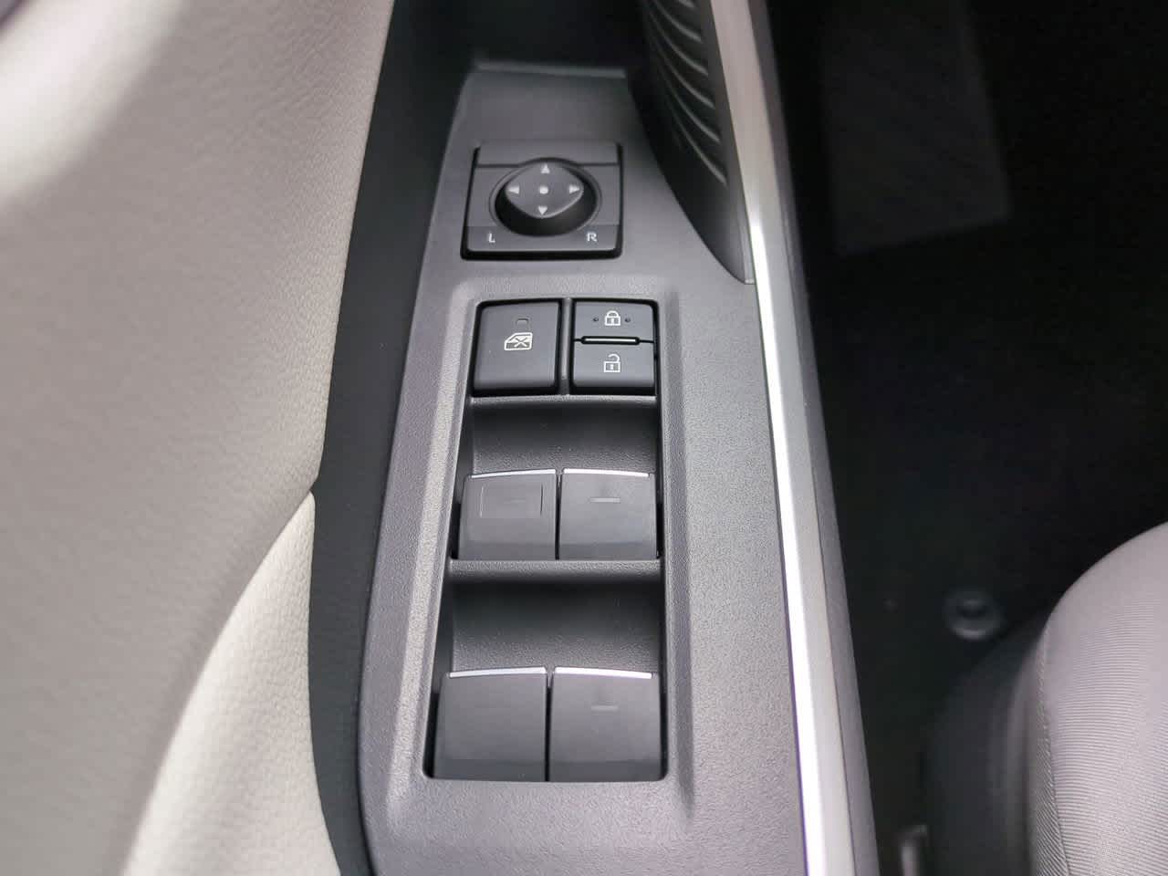 Thumbnail: 2025 Toyota RAV4 - 21