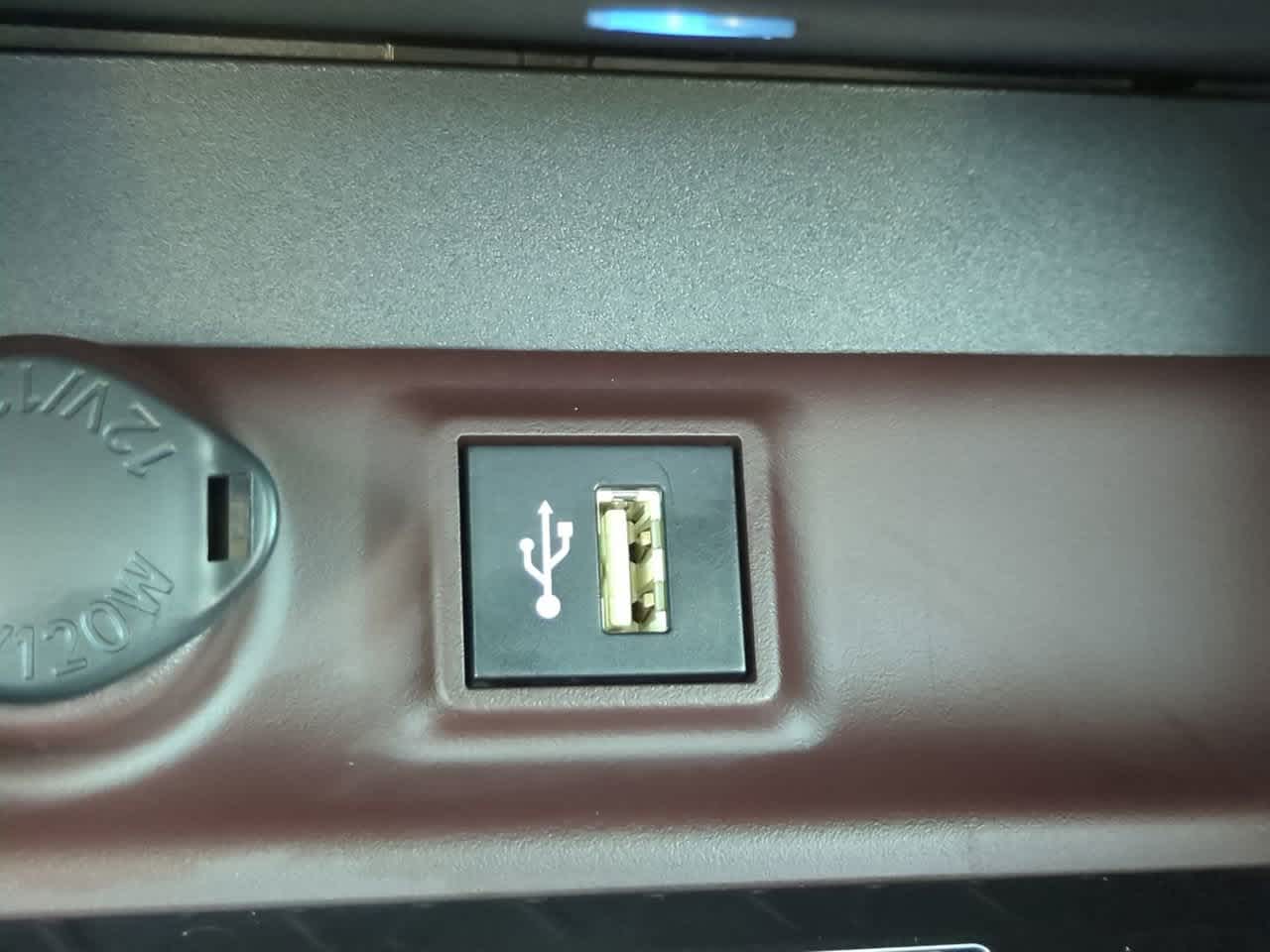 Thumbnail: 2025 Toyota RAV4 - 21