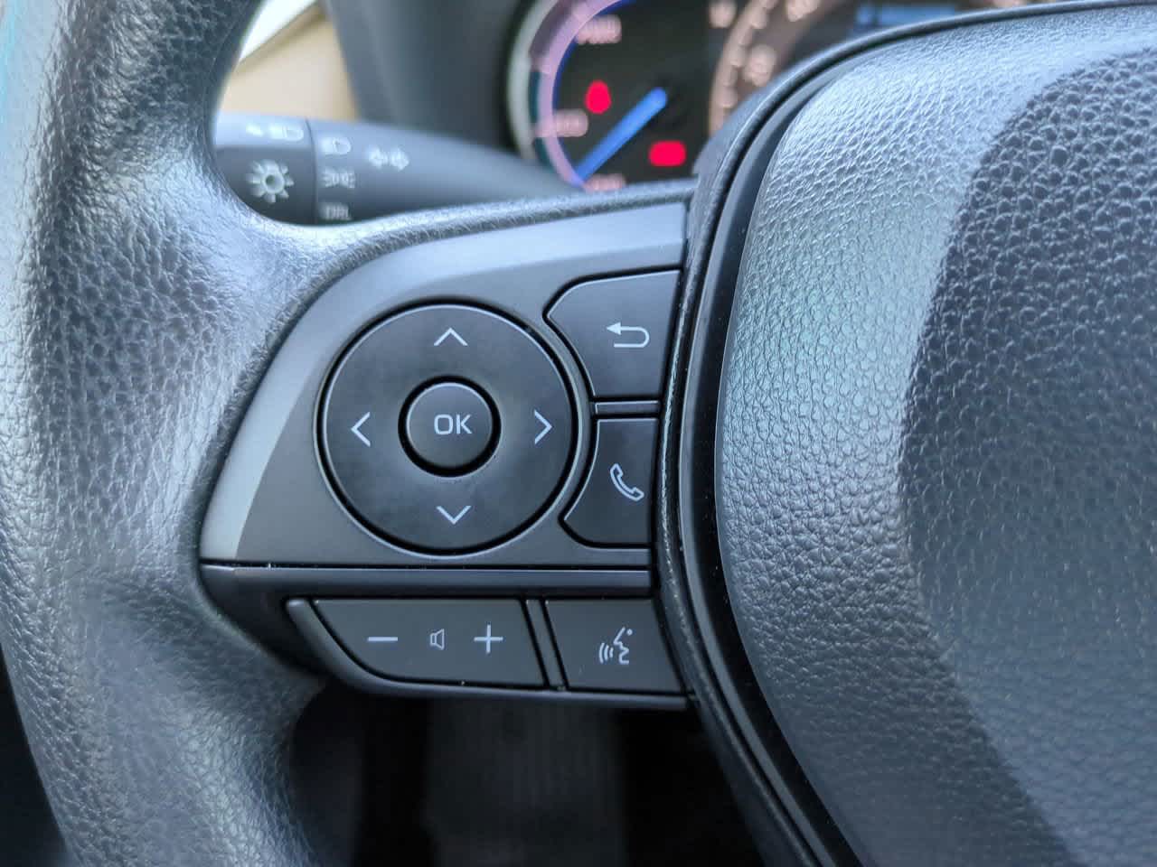 Thumbnail: 2025 Toyota RAV4 - 22